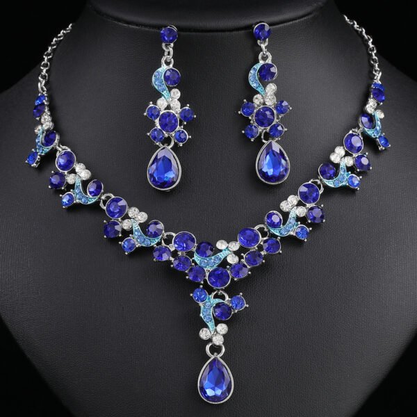 💎 Pure Elegance Diamond Finish-with wooden box