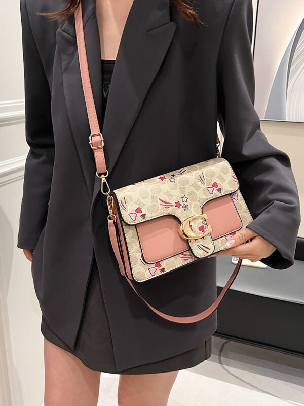 👜 Class & Confidence – Premium Handbag for Every Occasion